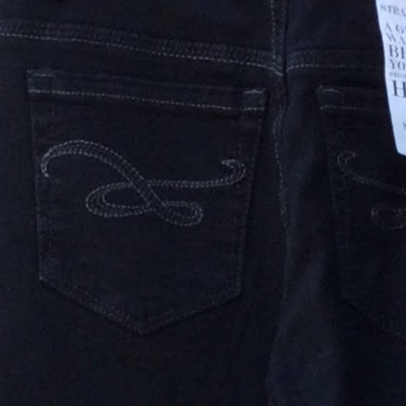 Style&Co Black Straight Leg Comfort Waist Jean - Picture 4 of 4